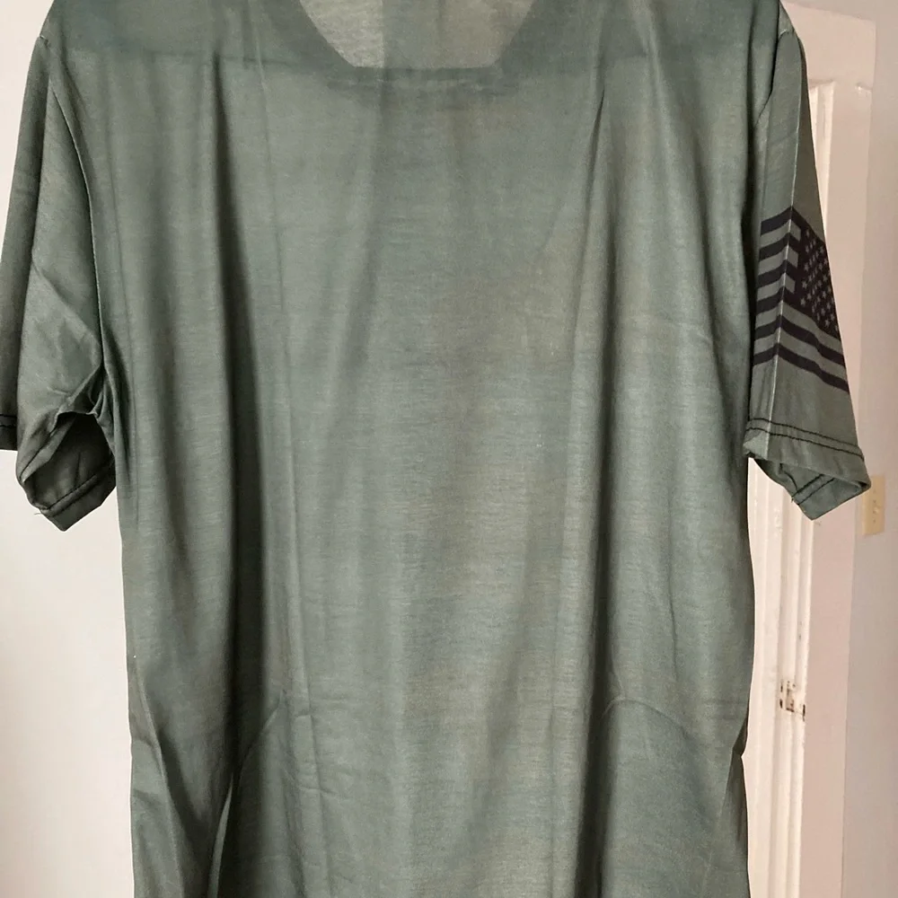 NWOTS Mens T Shirt - Picture 5 of 7